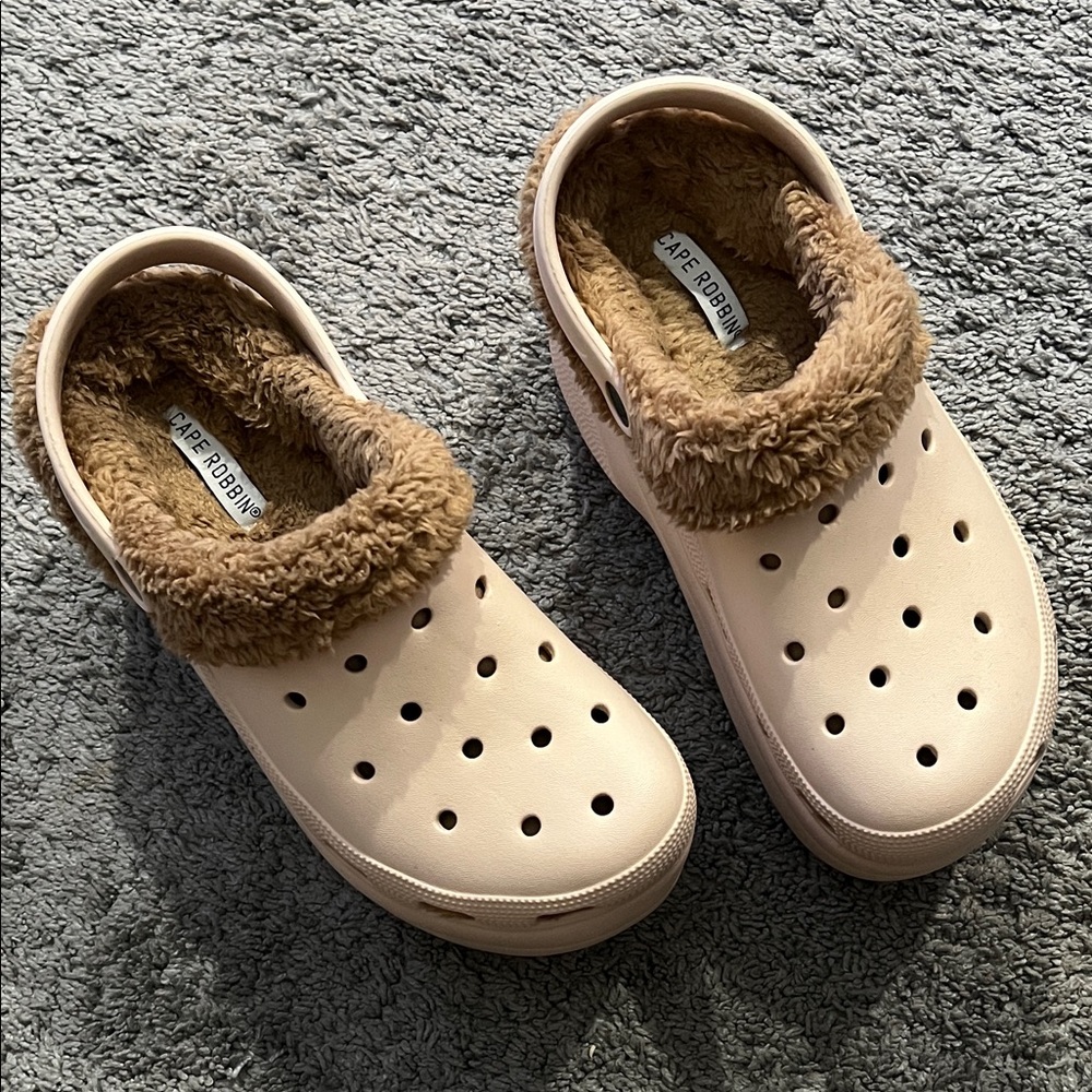 CAPE ROBBIN high clogs